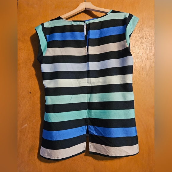 Limited Chiffon Top - Picture 2 of 3